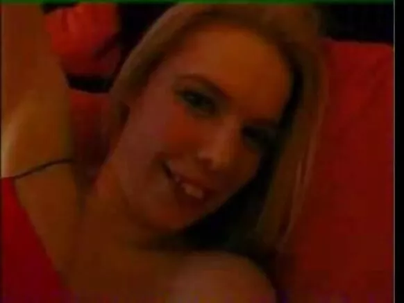Ba vidéos anal ya pasi ya saleté ya ba filles britanniques, ba stars ya porno Amanda na Kelly bazo siba.