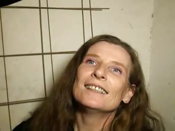 Eliza gangbang na vidéo anal na Mandingo depuis ba travailleurs.